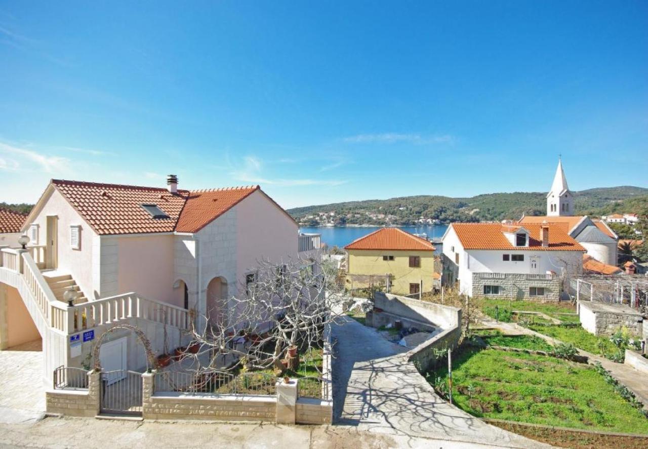 Apartments Villa Rose Sumartin Zewnętrze zdjęcie