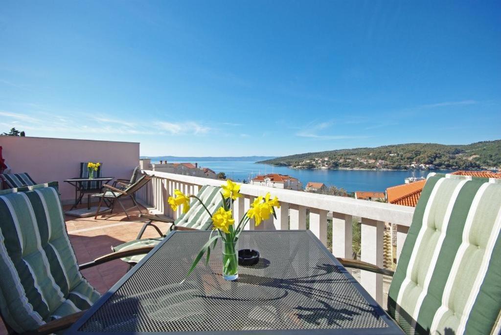 Apartments Villa Rose Sumartin Zewnętrze zdjęcie