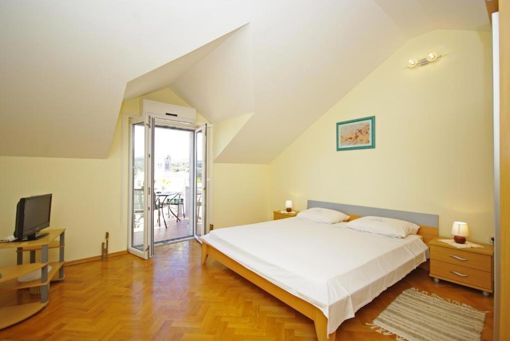 Apartments Villa Rose Sumartin Zewnętrze zdjęcie